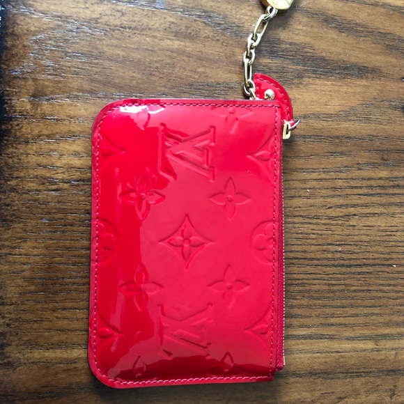 Louis Vuitton Accessories - ❗️PRICE FIRM Louis Vuitton Vernis Key Chain Pouch